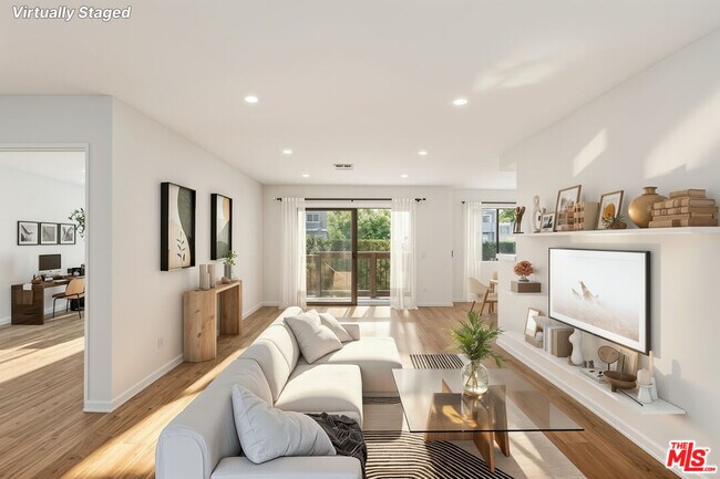 Foto del edificio - 13025 Moorpark St