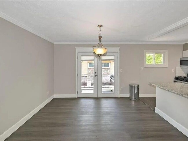 Building Photo - 115 Biscayne Dr NW