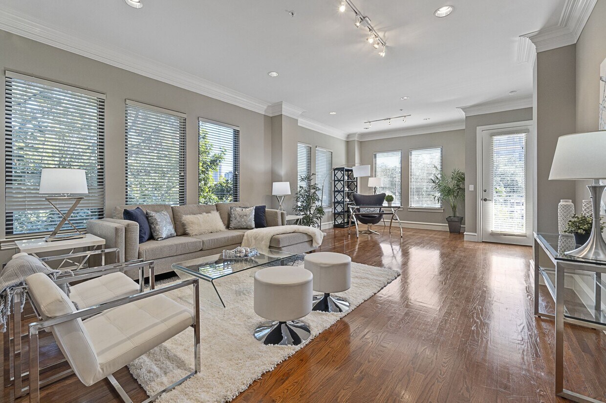 Rienzi at Turtle Creek Apartments Dallas, TX