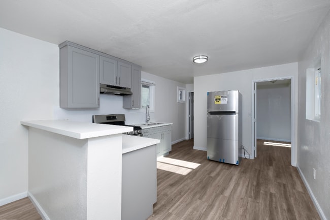Building Photo - 3087 Inez St