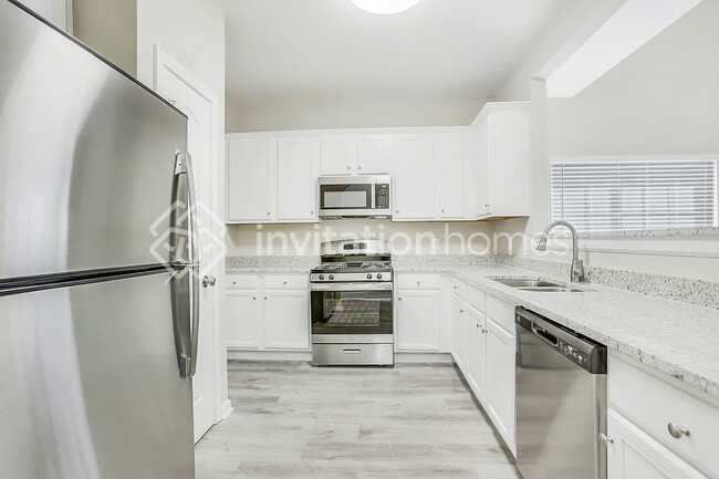 Foto del edificio - 3232 Tallon Ln Sw