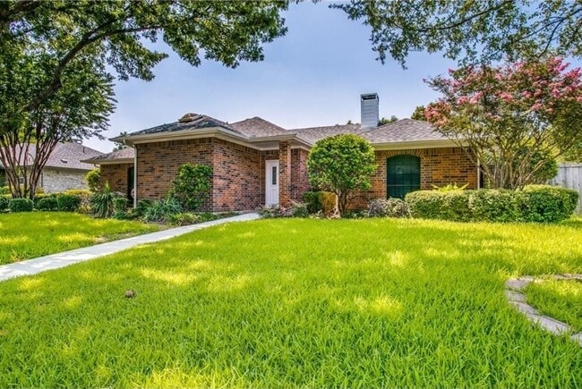 Building Photo - 224 Simmons Dr