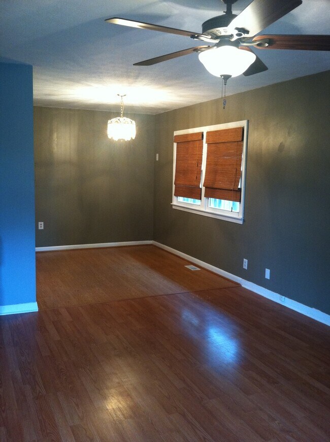 Building Photo - Adorable 3 Bedroom Home in Lyndon