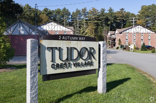 Foto del edificio - Tudor Crest Estates