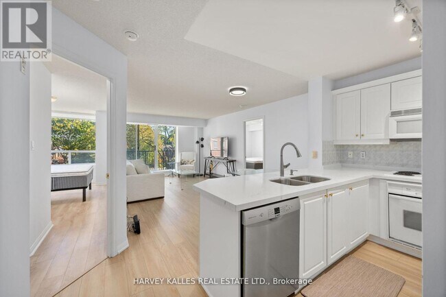 Photo du bâtiment - 18 Wanless Ave