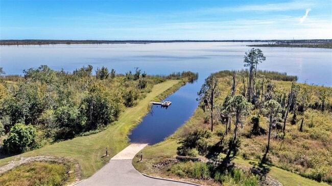 Building Photo - 3270 Green Heron Dr