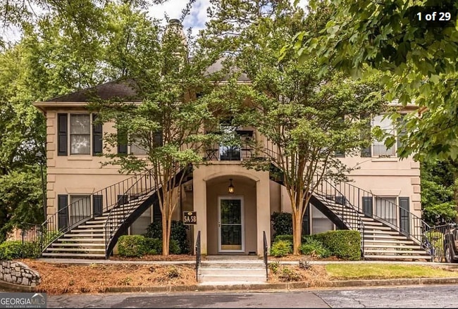 Building Photo - 5 Plantation Dr NE