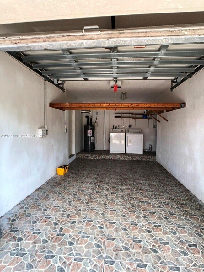 Foto del edificio - 16604 SW 97th St