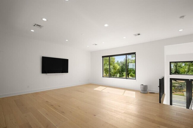 Foto del edificio - 1703 Yaupon Valley Rd