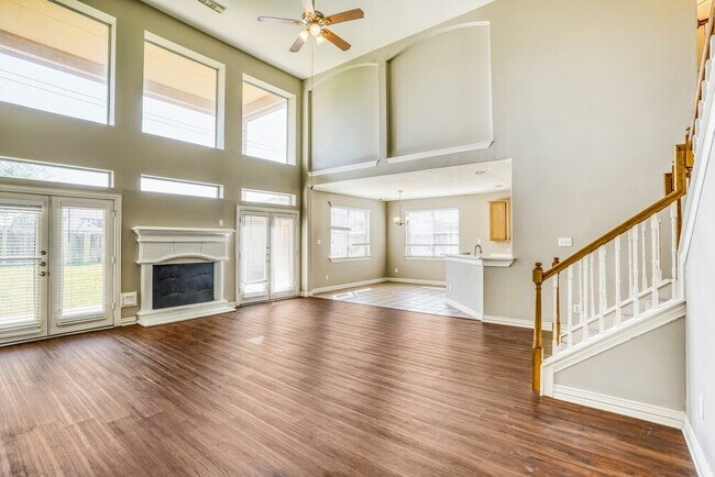 Building Photo - 2922 Brahman Dr