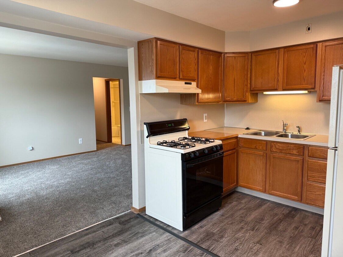 Foto principal - Indian Village Apartments 2 Bedroom/1.5 Ba...
