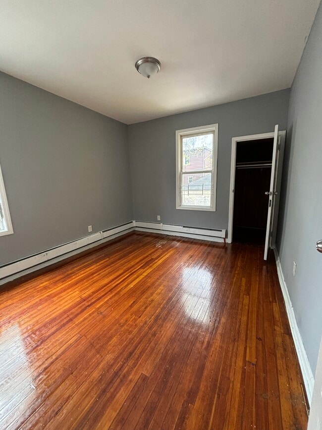 Building Photo - 888 S 18th St