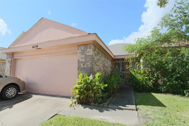 Foto del edificio - 6214 Grandvale Dr