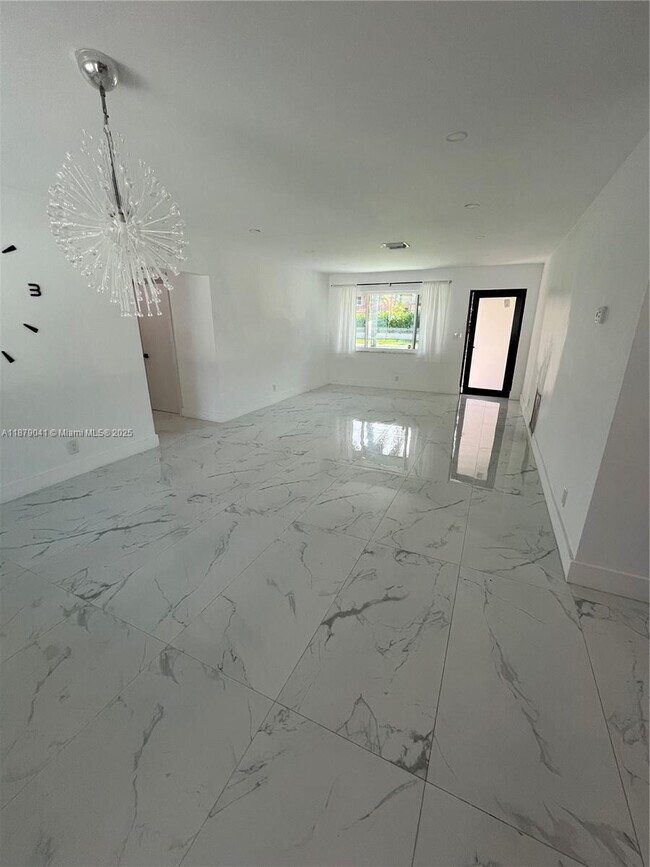 Foto del edificio - 1443 Harding St