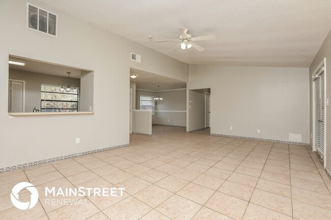 Foto del edificio - 1815 Prairie Lake Blvd