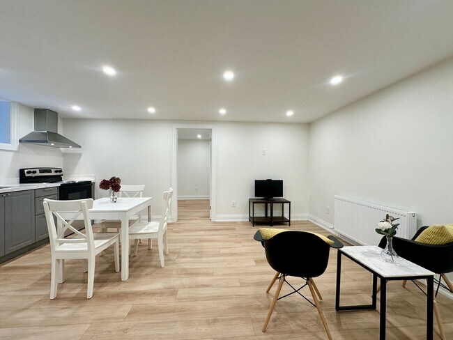 Photo du bâtiment - 272 High Park Ave