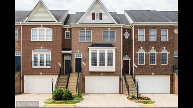 Building Photo - 6818 Witton Cir