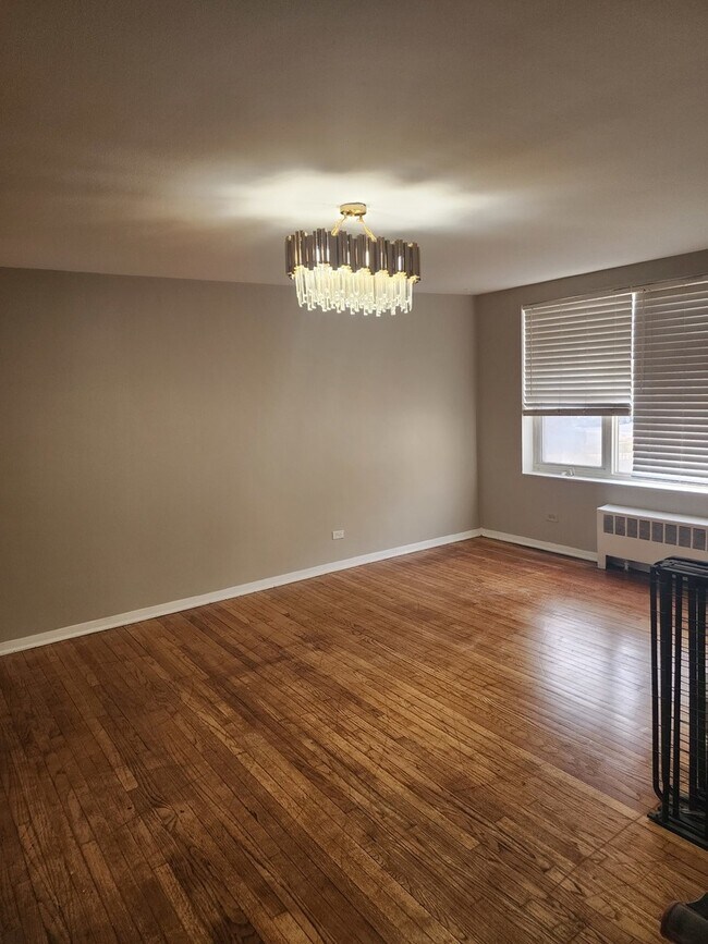 Foto del edificio - 6146 N Damen Ave