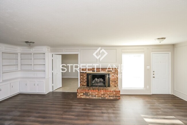 Building Photo - REDUCED!- Charming 3 bedroom in Garland!