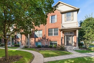 Building Photo - 631 Conservatory Ln