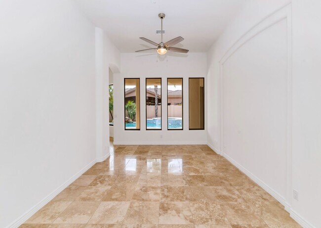Foto del edificio - 11139 E Cannon Dr
