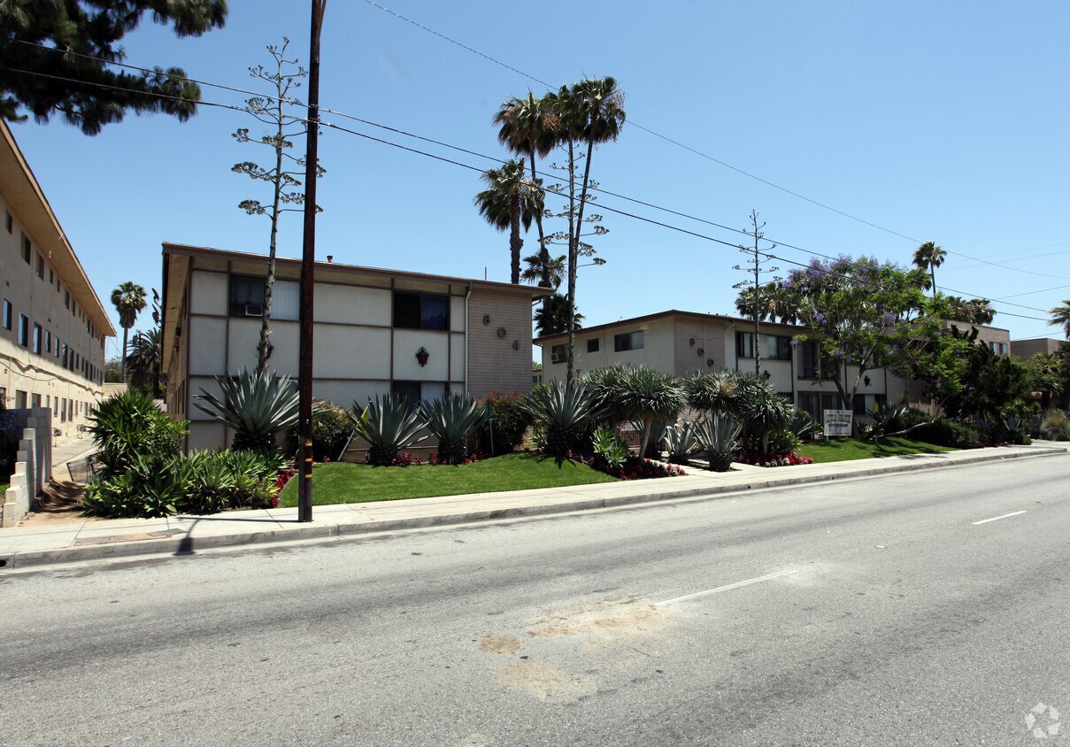 Foto del edificio - Azusa Grande Apartments