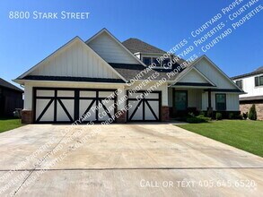 Building Photo - 8800 Stark St