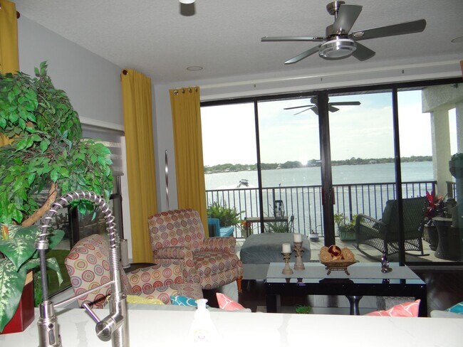 Foto del edificio - Furnished Room for Rent