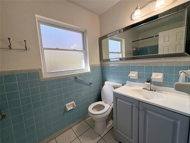 Foto del edificio - 538 NW 35th St