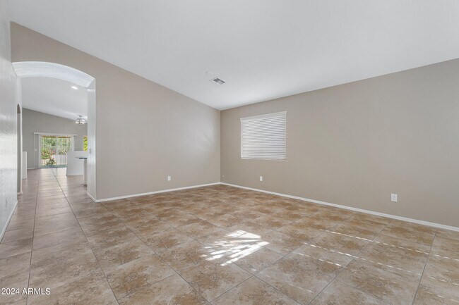 Foto del edificio - 24106 North 25th Pl