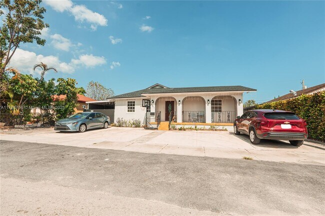 Foto del edificio - 501 NW 32nd Pl