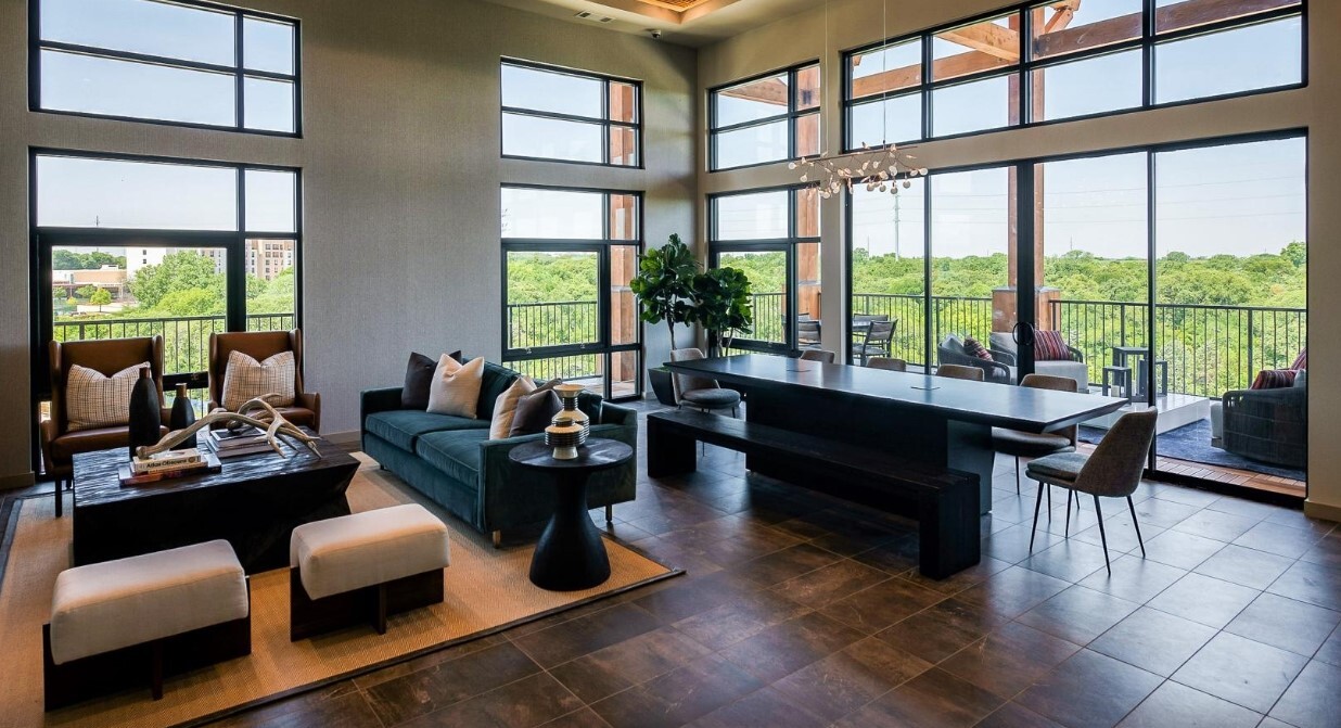 The Silverlake Apartments in Grapevine, TX