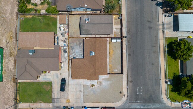 Building Photo - 1077 Wozencraft St