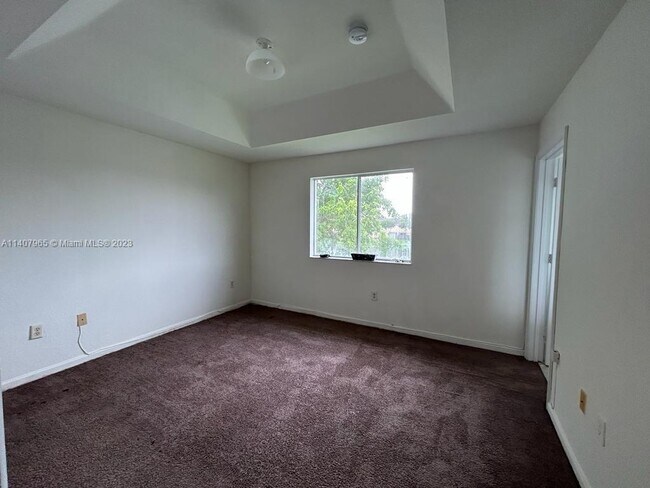 Foto del edificio - 2851 SE 15th Rd