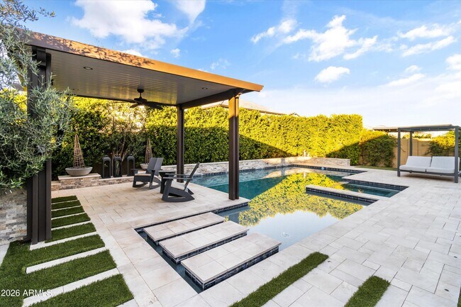 Foto del edificio - 2278 E Warbler Rd