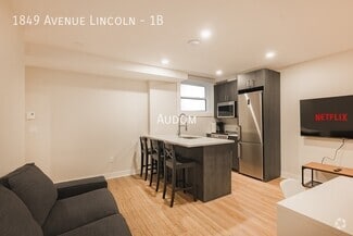 Building Photo - 1849 Av. Lincoln