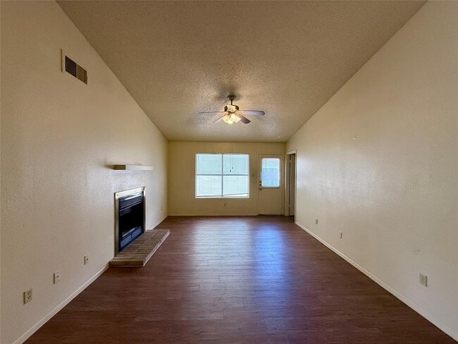 Foto del edificio - 10611 Archdale Dr