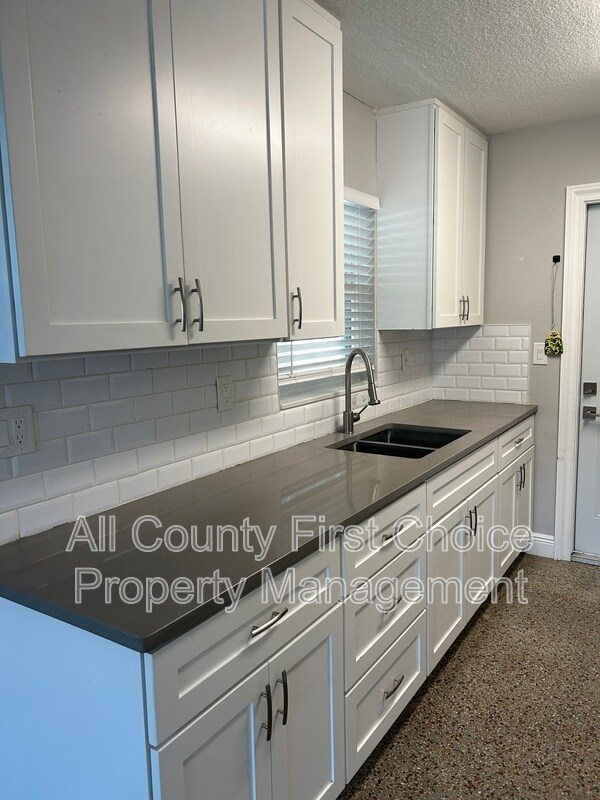 Foto del edificio - 184 38th Ave SE