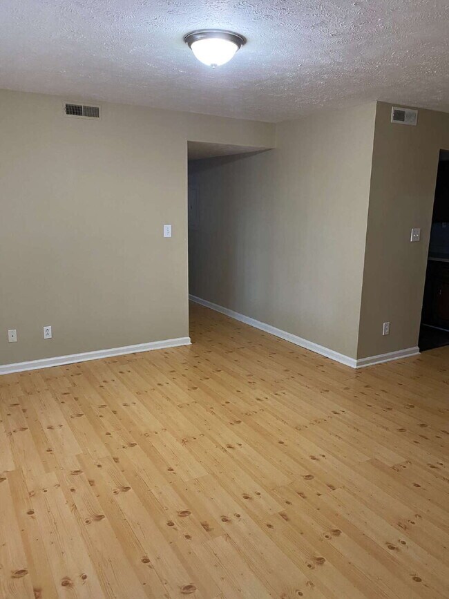 Foto del edificio - 3854 Northeast Dr