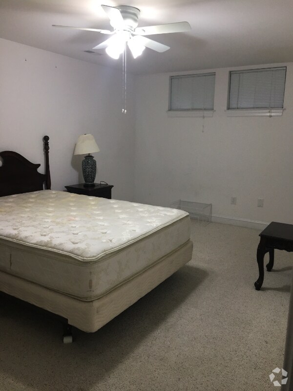 Building Photo - 13478 Bregman Rd
