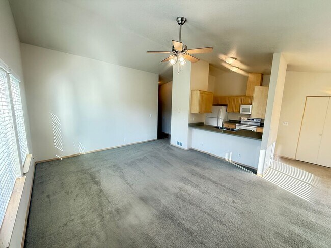 Foto del edificio - Updated 3 bedroom 2 bath house in Eugene!