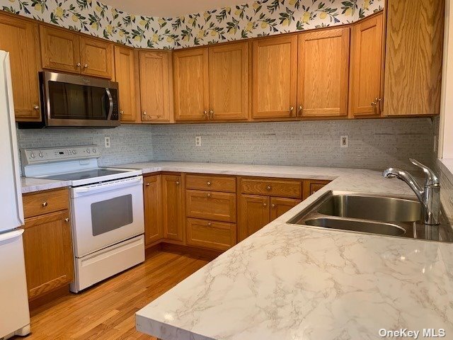 Building Photo - 75 Tanyard Ln