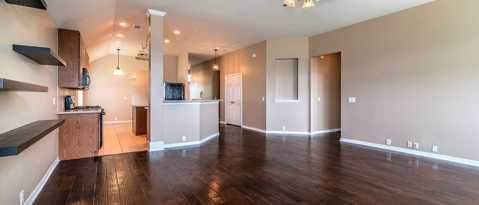 Foto del edificio - 8811 Sunforest Ln