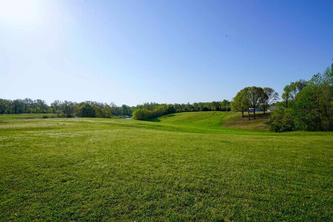 Foto del edificio - 2668 Quito-Drummonds Rd