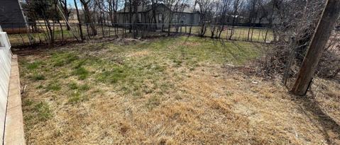 Foto del edificio - 2410 Clinton St