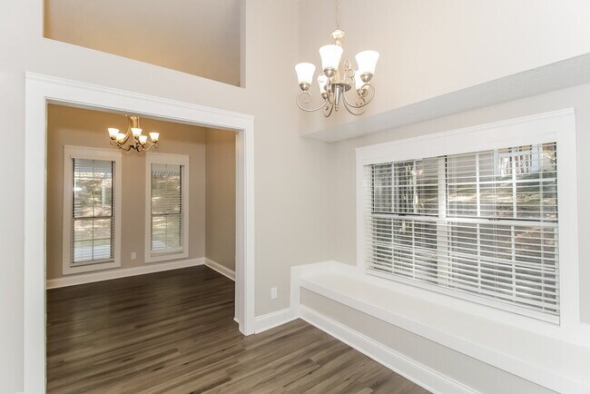 Foto del edificio - 2735 Country Creek Way NW