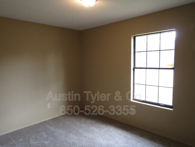 Building Photo - 2937 Harley Dr