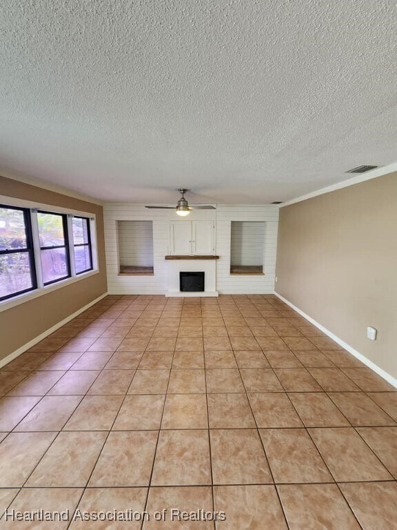 Foto del edificio - 2636 Queenswood Dr