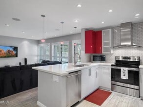 Building Photo - 5201 N 24th St