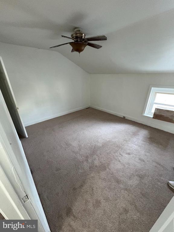 Building Photo - 135 E Miner St